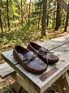 Minnetonka shoes Dark Brown Leather Moccasin Loafers with Bow Womens 7